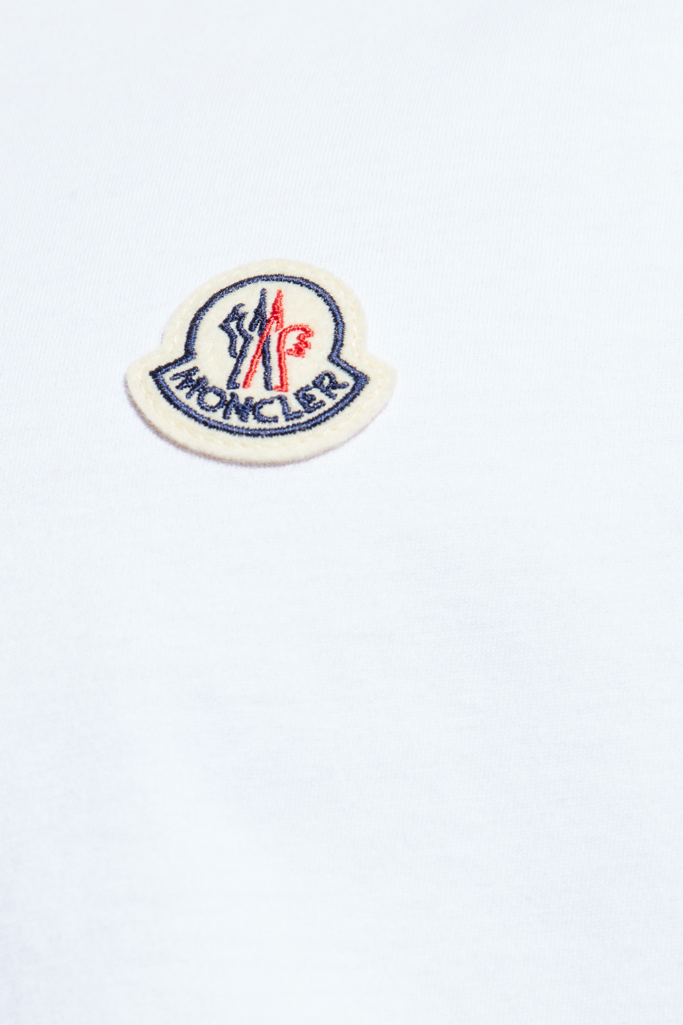 MONCLER ロコハッチクルネックTシャツ 918C0003083927 714 T-Shirts, Polos & Long Sleeve Shirts for Men | Moncler US